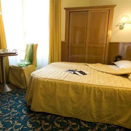 Hotel Cinque Giornate Milano Dış mekan fotoğraf
