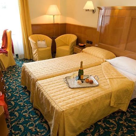 Hotel Cinque Giornate Milano Dış mekan fotoğraf