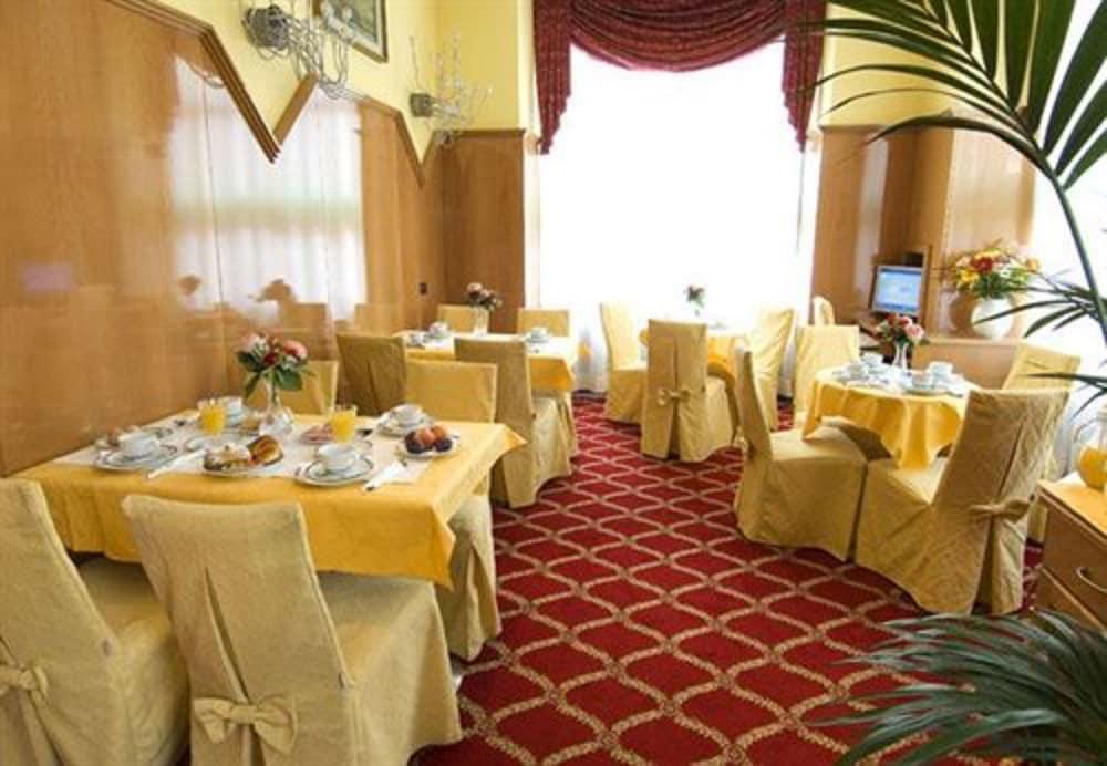 Hotel Cinque Giornate Milano Dış mekan fotoğraf