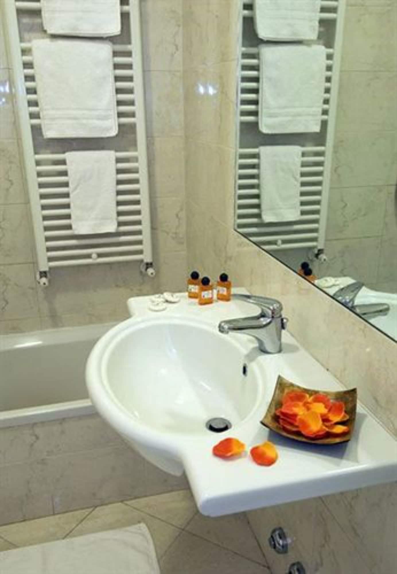 Hotel Cinque Giornate Milano Dış mekan fotoğraf