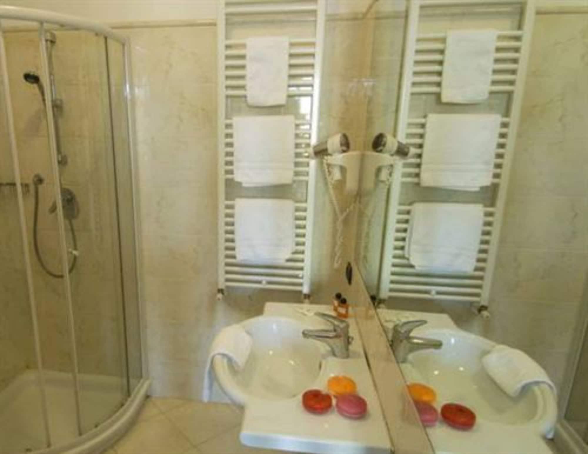 Hotel Cinque Giornate Milano Dış mekan fotoğraf